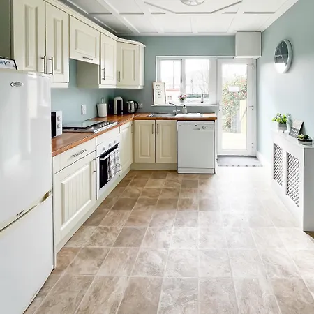 Townhouse With Super Location Semesterbostad Cill Airne
