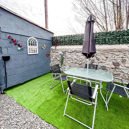 Vakantiehuis Townhouse With Super Location *