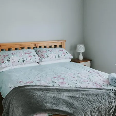 Townhouse With Super Location * Килларни