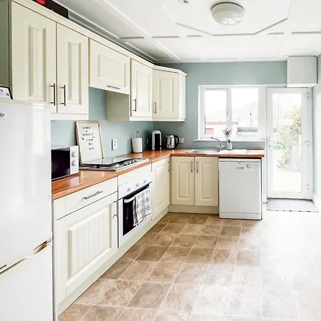 Townhouse With Super Location Дом отдыха Килларни