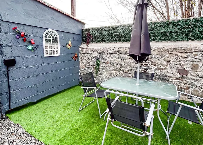 Semesterbostad Townhouse With Super Location *