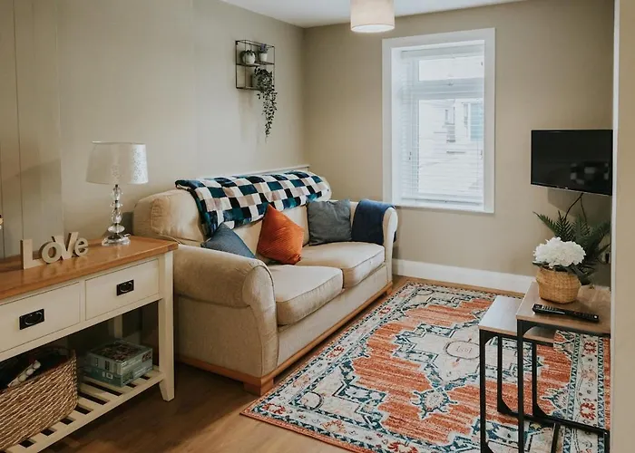Semesterbostad Townhouse With Super Location Cill Airne