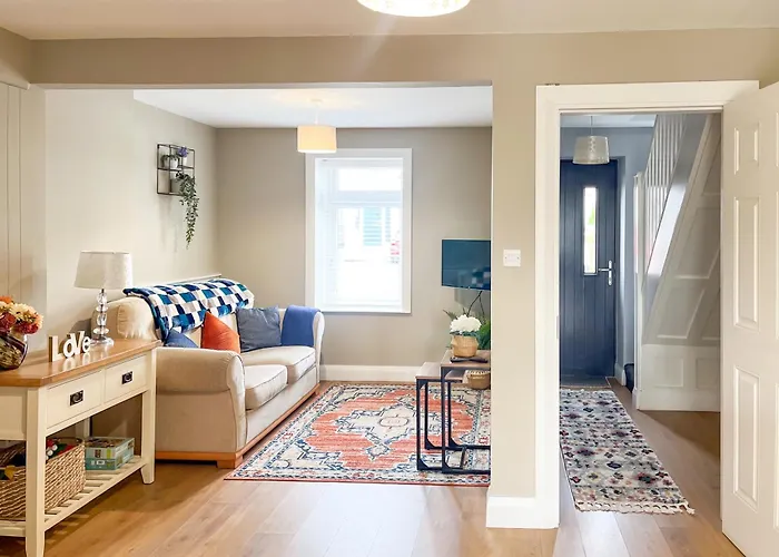 Townhouse With Super Location Semesterbostad *